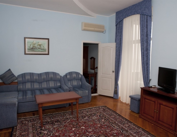 Люкс «Престиж» (юг, с балконом) (1 корп.) - Санаторий «Парус» Гаспра